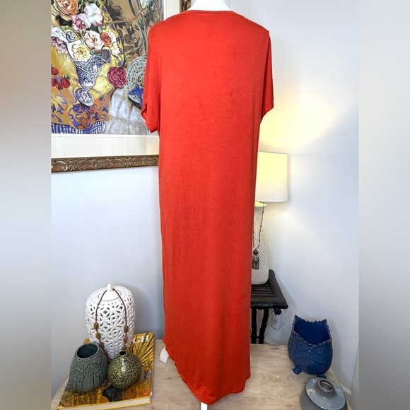 Iconic Luxe Aoricot Colored Long Dress Size XL - Picture 7 of 9